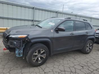  Salvage Jeep Cherokee