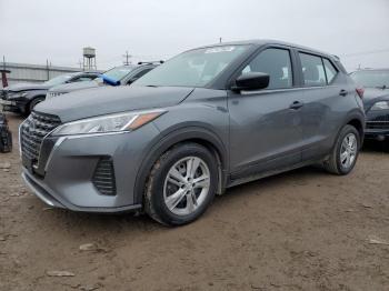  Salvage Nissan Kicks