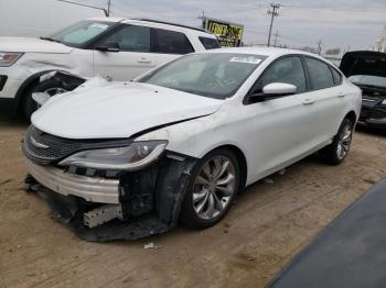  Salvage Chrysler 200