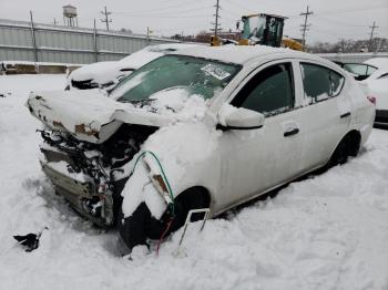  Salvage Nissan Versa