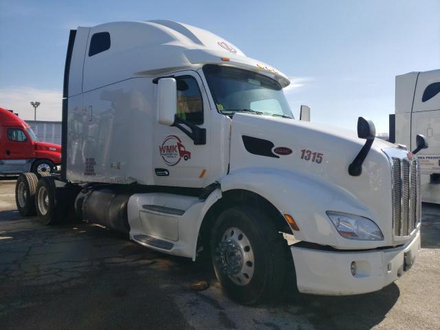  Salvage Peterbilt 579