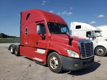  Salvage Freightliner Cascadia 1