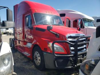  Salvage Freightliner Cascadia