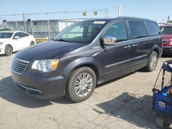  Salvage Chrysler Minivan