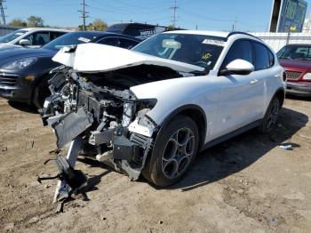  Salvage Alfa Romeo Stelvio