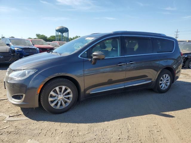  Salvage Chrysler Pacifica