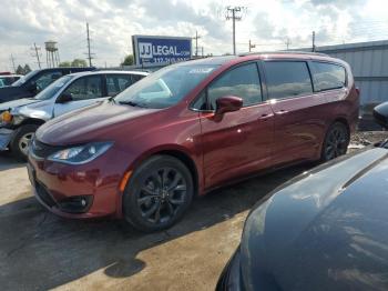  Salvage Chrysler Pacifica