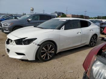  Salvage Nissan Maxima