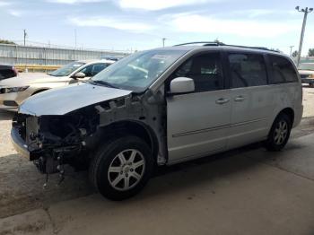  Salvage Chrysler Minivan