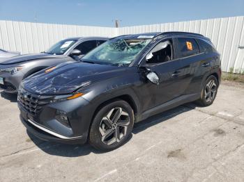  Salvage Hyundai TUCSON