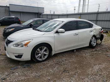  Salvage Nissan Altima