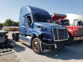  Salvage Freightliner Cascadia 1