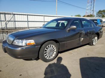  Salvage Lincoln Towncar