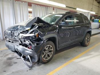  Salvage Jeep Cherokee