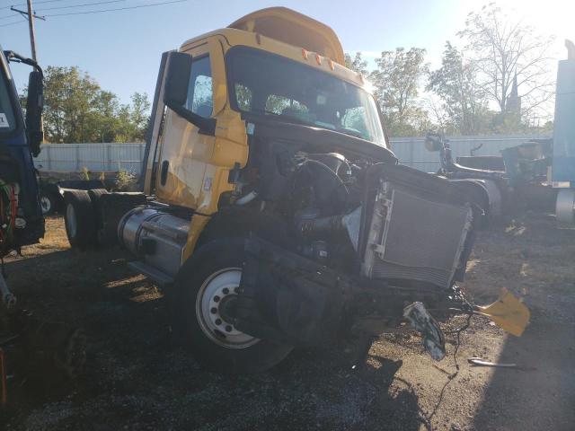  Salvage Freightliner Cascadia 1