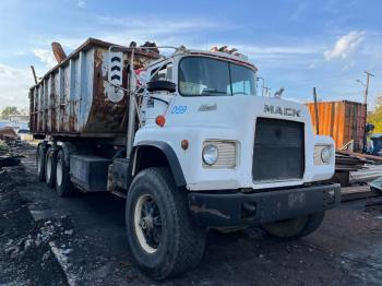  Salvage Mack 600 Dm600