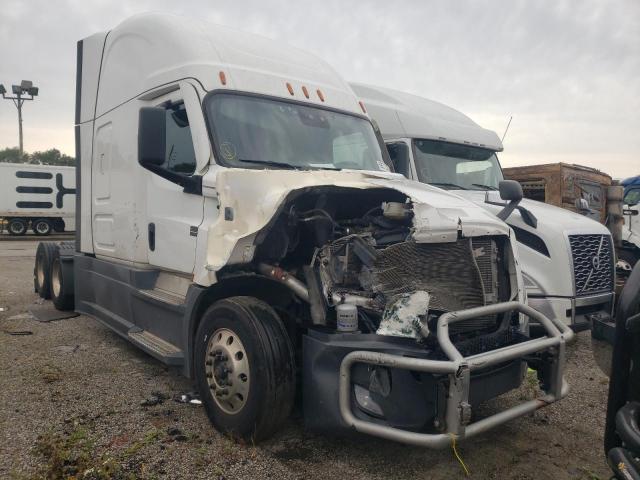  Salvage Freightliner Cascadia 1