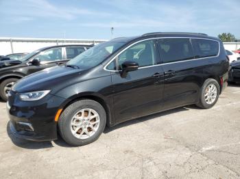  Salvage Chrysler Pacifica