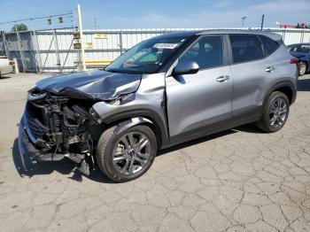  Salvage Kia Seltos