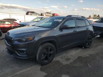  Salvage Jeep Cherokee