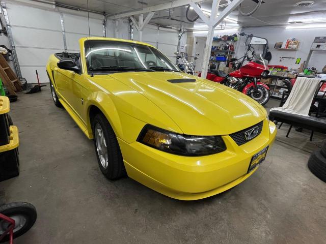  Salvage Ford Mustang