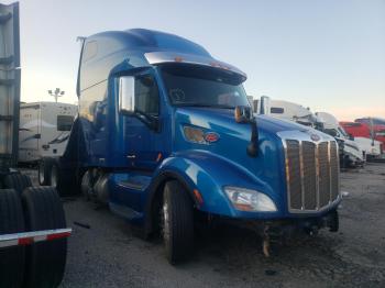  Salvage Peterbilt 579