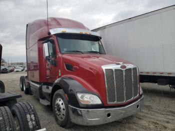  Salvage Peterbilt 579