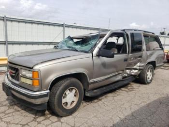  Salvage GMC Suburban