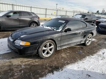  Salvage Ford Mustang