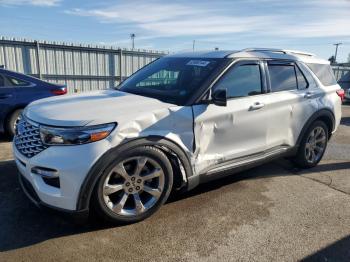  Salvage Ford Explorer