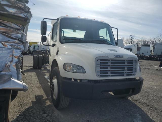  Salvage Freightliner M2 106 Med