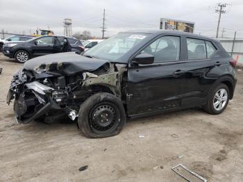  Salvage Nissan Kicks