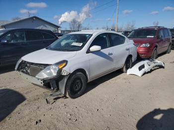  Salvage Nissan Versa