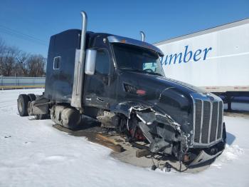  Salvage Peterbilt 579