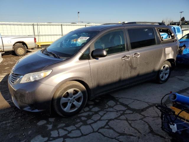  Salvage Toyota Sienna