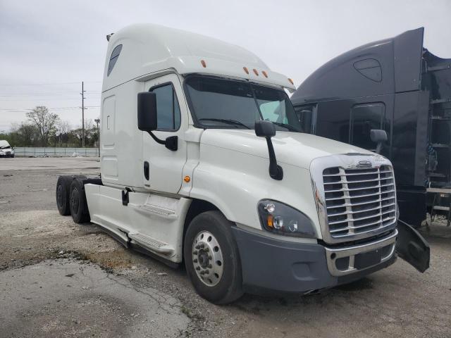  Salvage Freightliner Cascadia 1