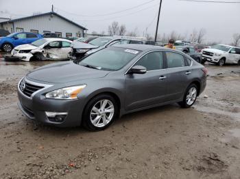  Salvage Nissan Altima