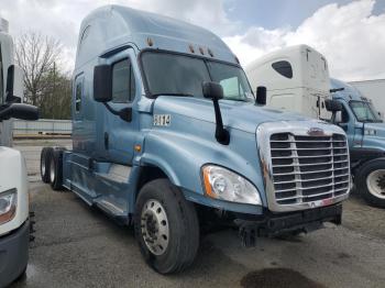  Salvage Freightliner Cascadia