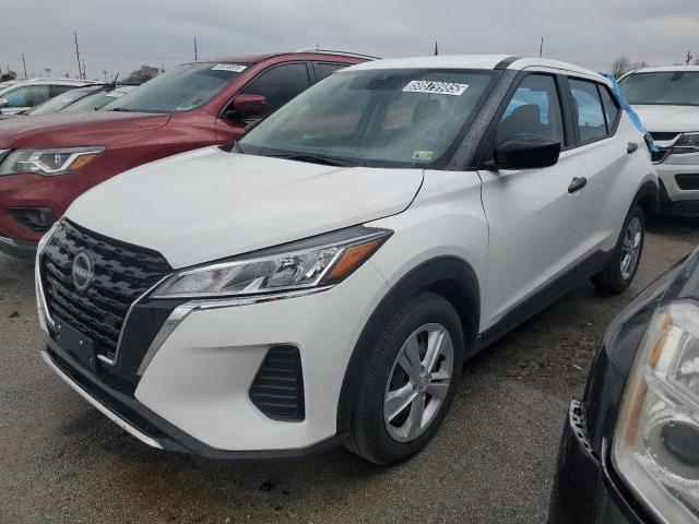  Salvage Nissan Kicks