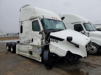  Salvage Freightliner Cascadia