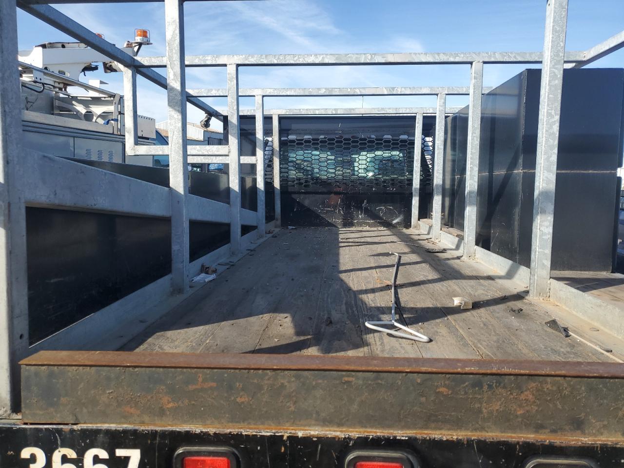 Ford F-350 Super Duty Image 8