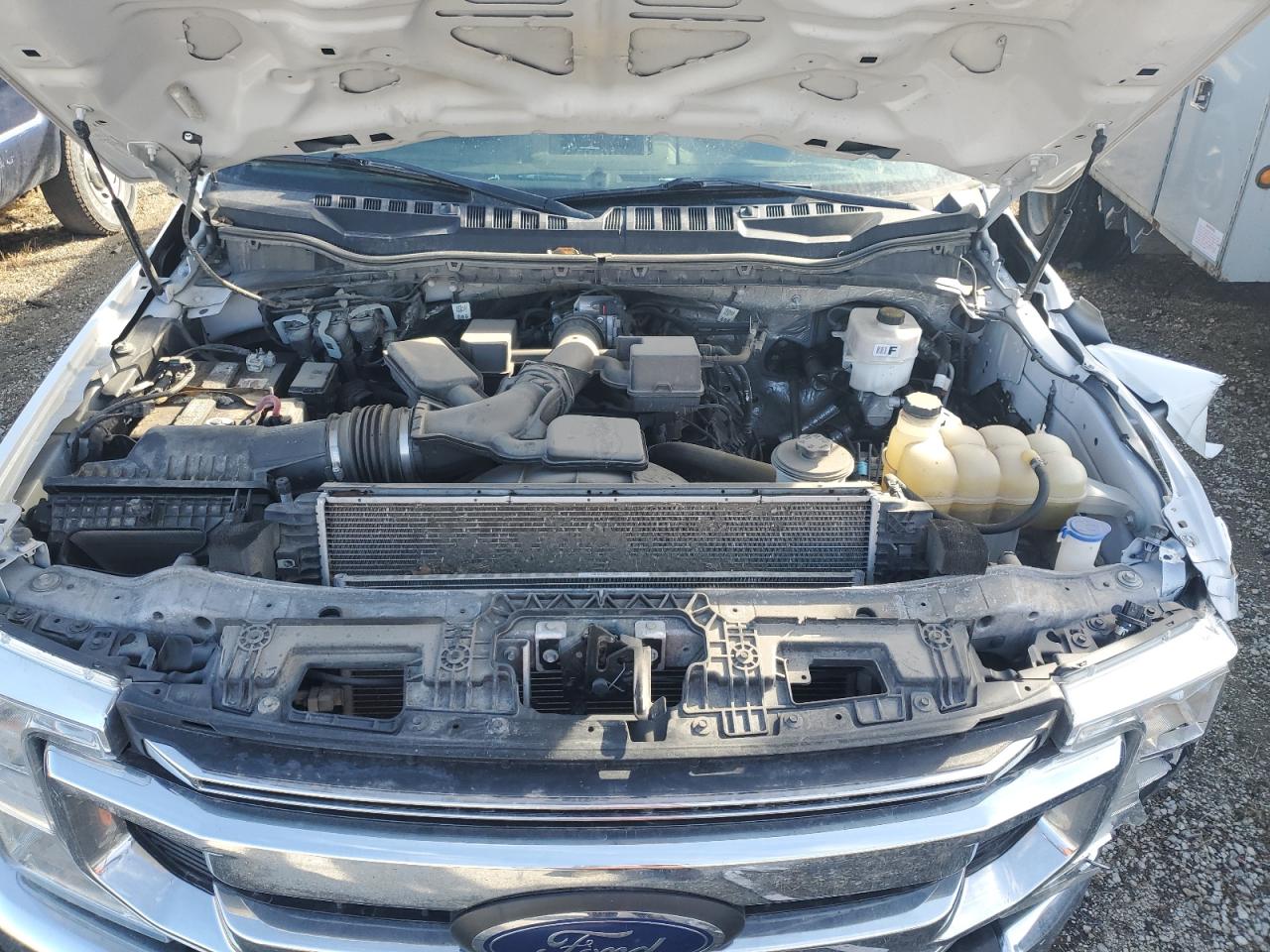 Ford F-350 Super Duty Image 9