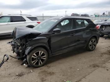  Salvage Nissan Kicks