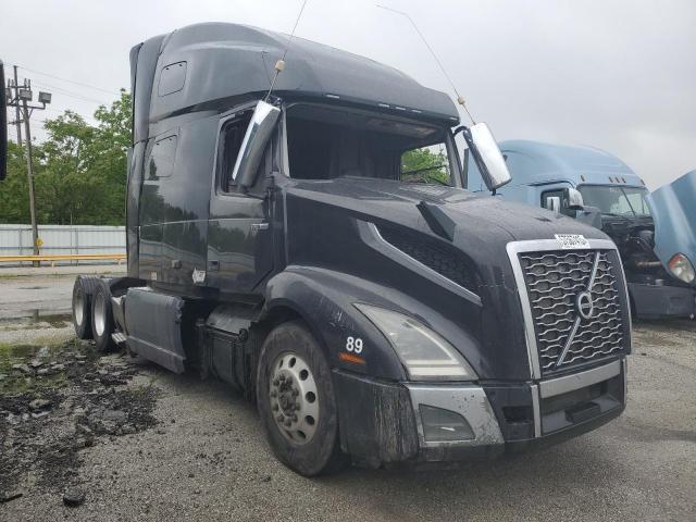  Salvage Volvo Vnl