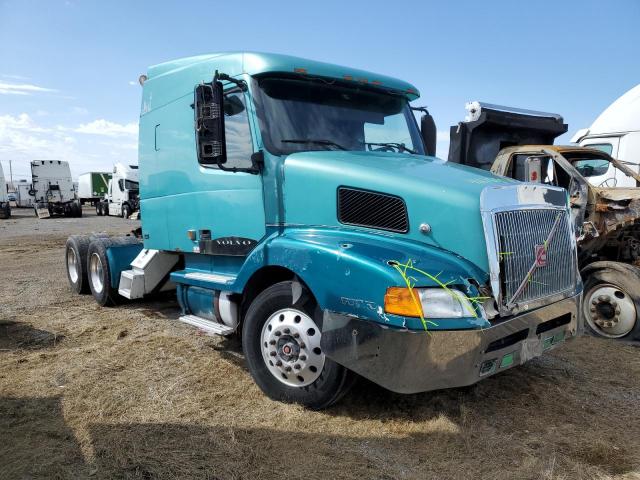  Salvage Volvo Vn