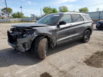  Salvage Ford Explorer