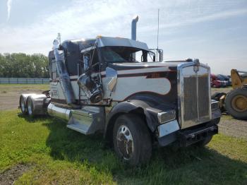  Salvage Kenworth W900