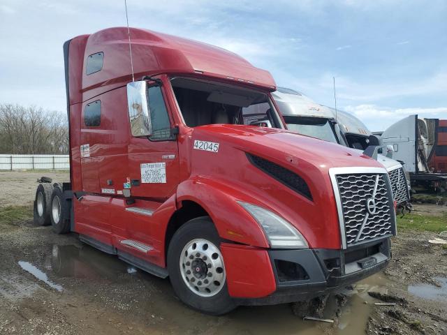  Salvage Volvo Vn