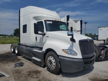  Salvage International Lt625
