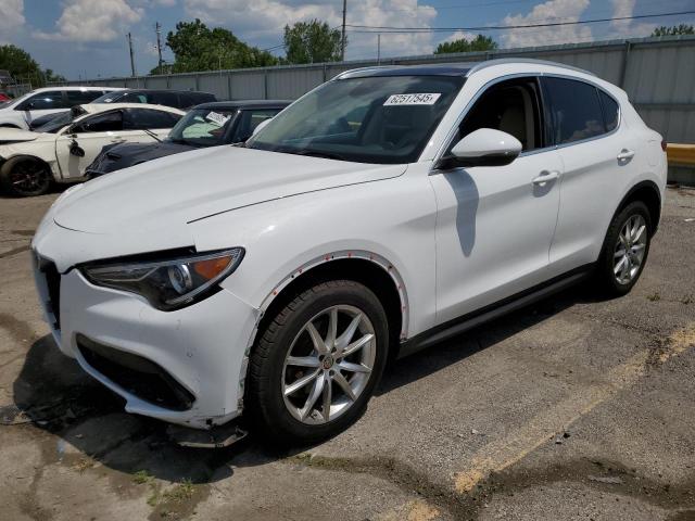  Salvage Alfa Romeo Stelvio